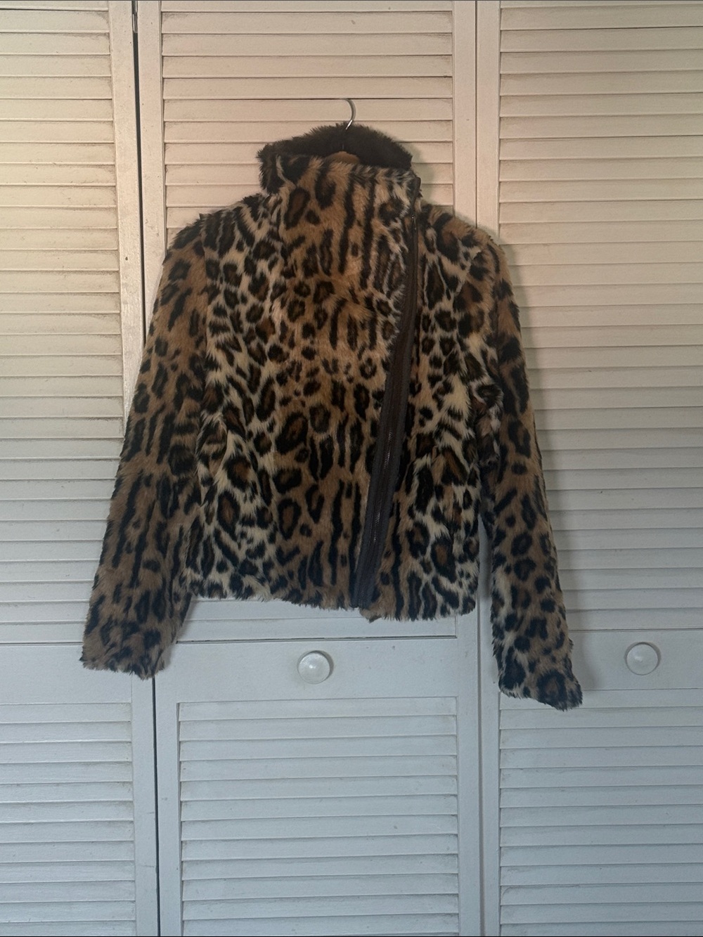 GUESS Faux Fur Leopard Print Zip Jacket - Brown/Black/Cream